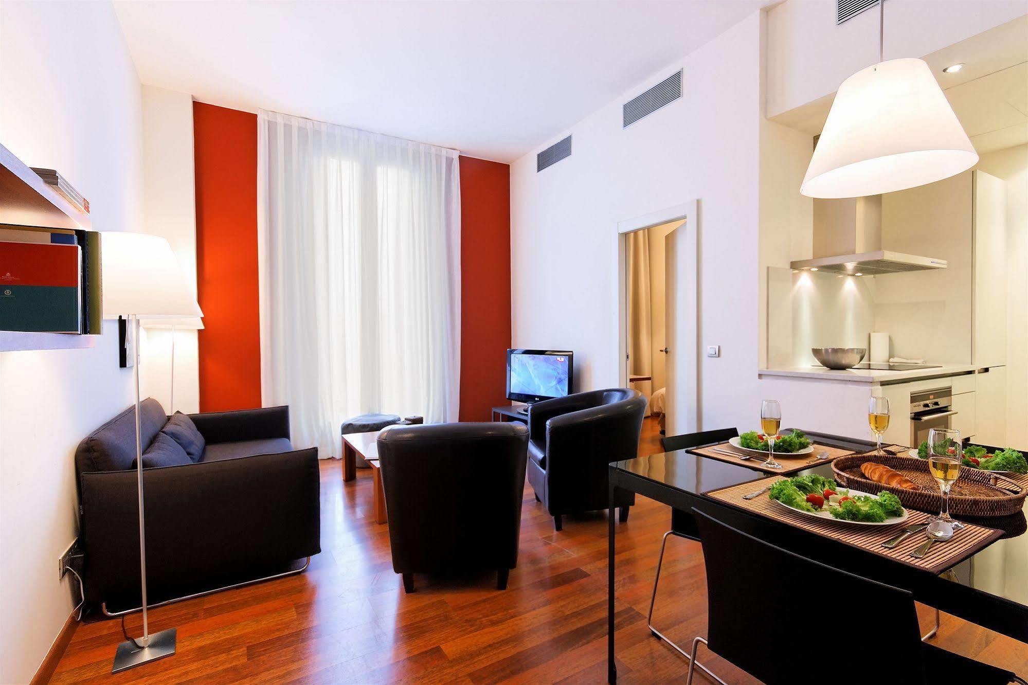 Inside Barcelona Apartments Mercat Ngoại thất bức ảnh