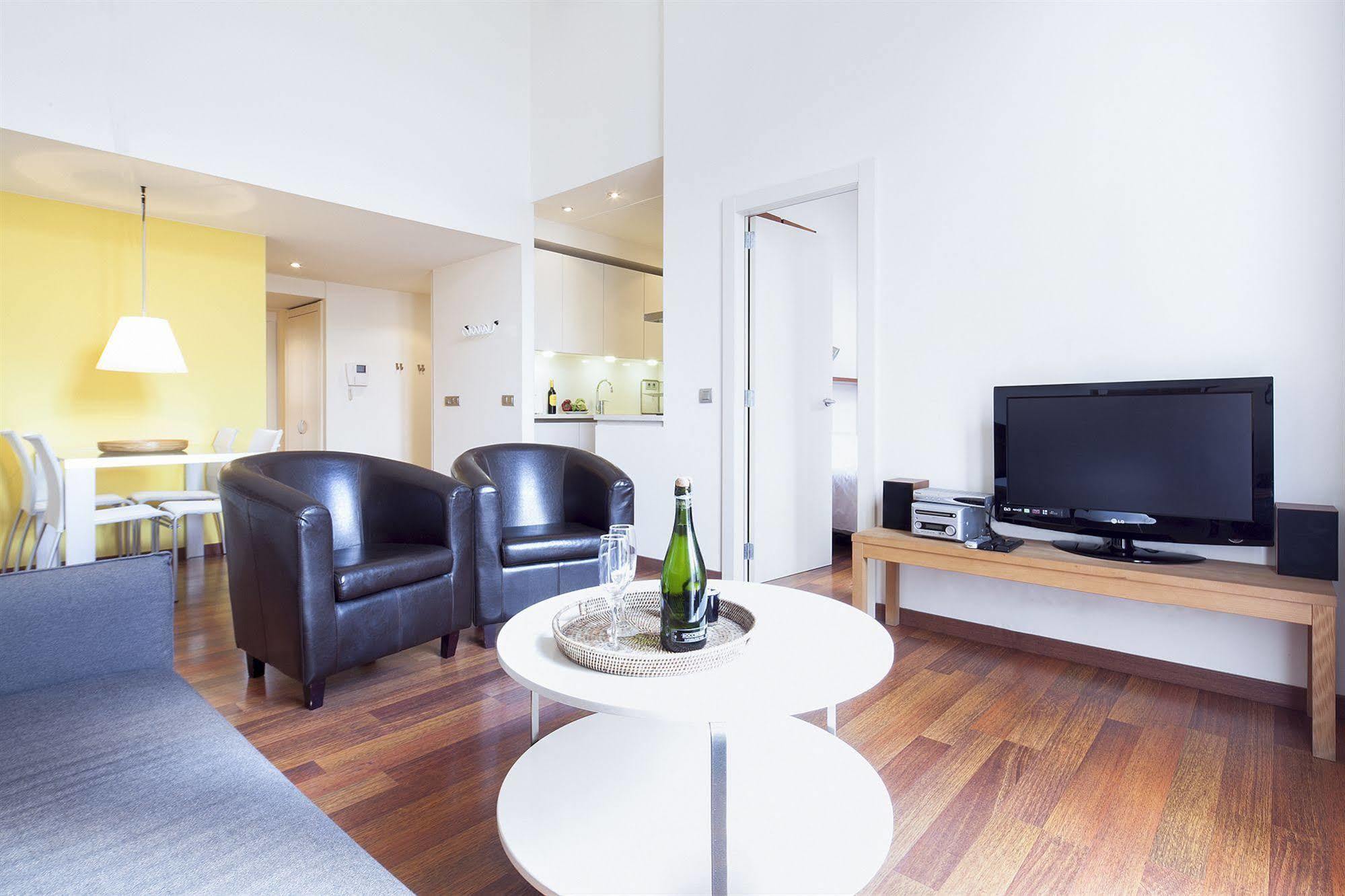 Inside Barcelona Apartments Mercat Ngoại thất bức ảnh