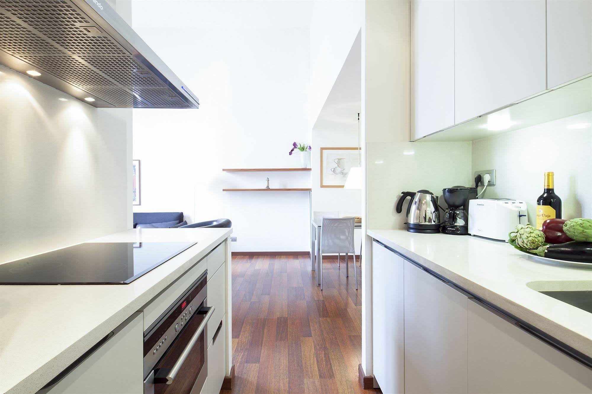 Inside Barcelona Apartments Mercat Ngoại thất bức ảnh